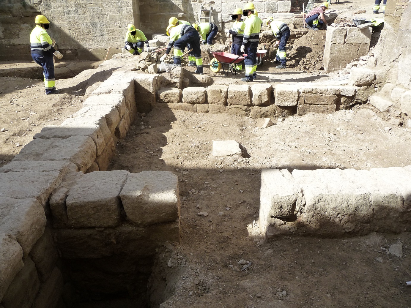 Excavación arqueológica en la Catedral de Huesca. Antonio Alagón. ARQUEOPLUS ©