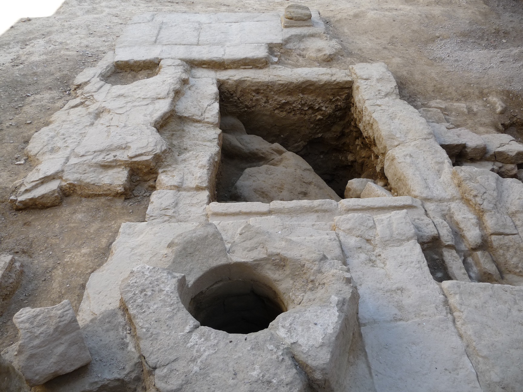 Excavación arqueológica en la Catedral de Huesca. Antonio Alagón. ARQUEOPLUS ©